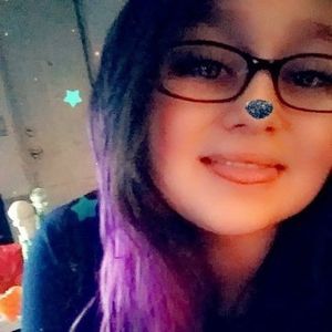 Meet your Posher, Kayli